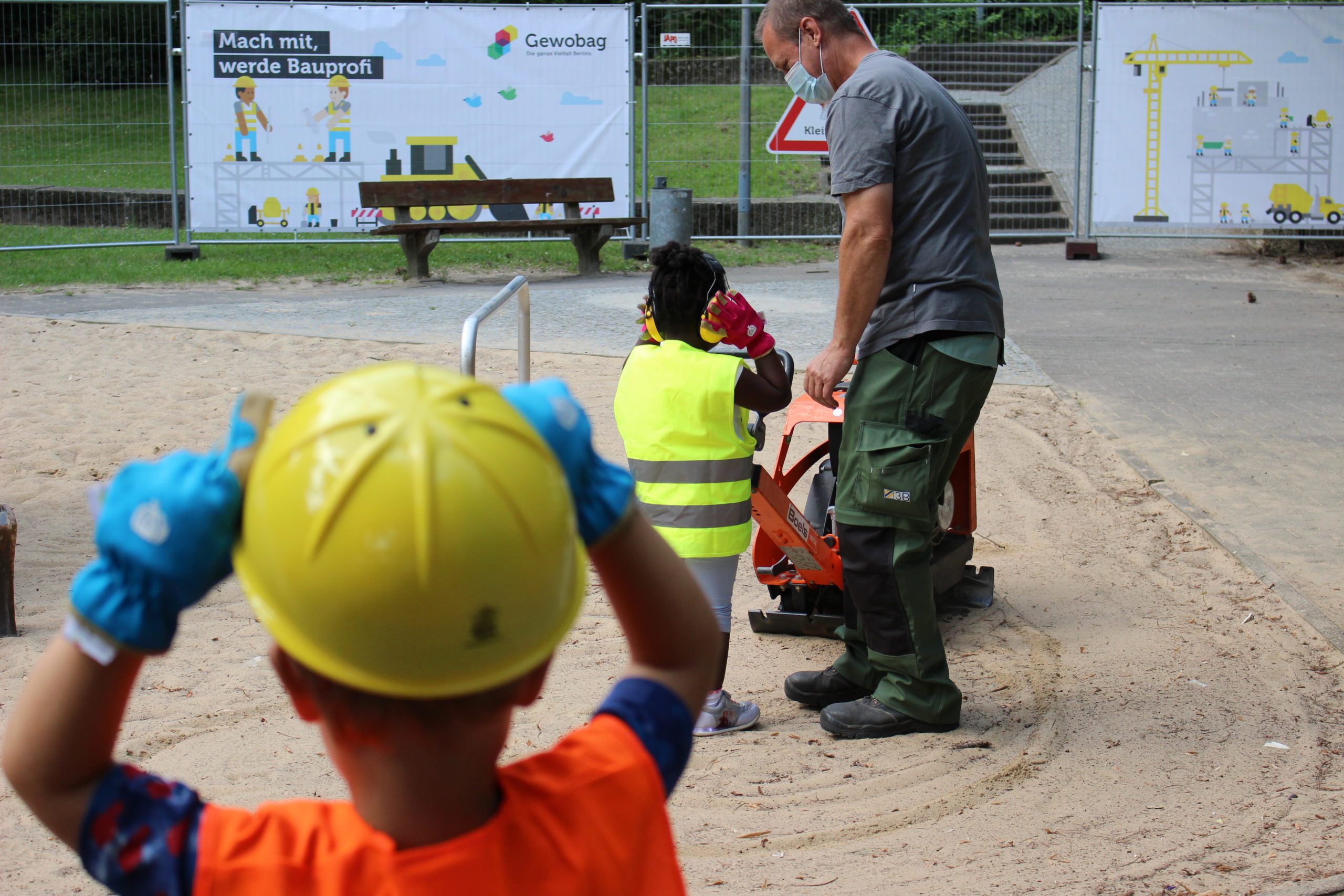 3B beim „Tag der kleinen Bauprofis“: Kinder auf der 3B-Kinderbaustelle